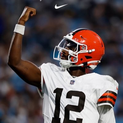 elaineprettyeye's profile picture. Black Lives Matters ✊🏾