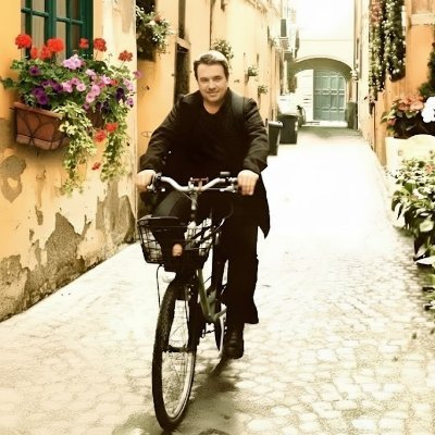 LeoVeigaSanchez's profile picture. #Management #Innovation #Technology #Entrepreneurship #Economy #Politics
PhD (University of Navarra), MBA (IEEM BS), CPA and BBA (UDELAR), CPCL (HBS)