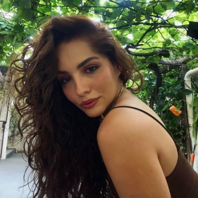 atcalledsemy's profile picture. às vezes falo muito, me empolgo, deslumbro