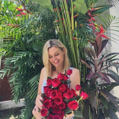 AnaFernandezzz7's profile picture. Mantente limpio en todo lo que hagas y Dios te ayudará ☀️ 🇲🇽🇺🇸