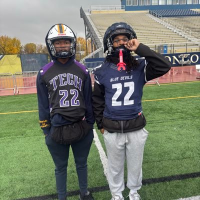 bond_coach's profile picture. God took his time when he made me 🙏🏾 | 414 Raised 💪🏾| They broke my wings but forgot I had claws 🎓👑MrCatch22