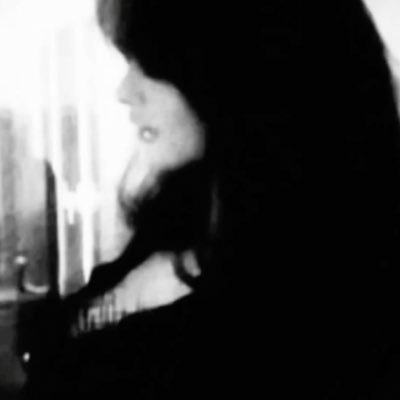 _Violea's profile picture. Streaming on Kick 🤍