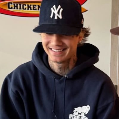 iicfclara's profile picture. (still) waiting for hs4. ࣪⭑.☆ what if i'm born to be blue ? she/her