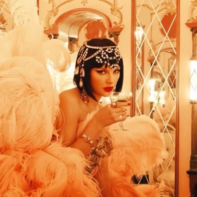 Clairesctrll's profile picture. was @clairesctrl