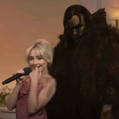 jellyfisshkiss's profile picture. ❤️ books, gaming, and art ❤️art acc: @dollheartsarts