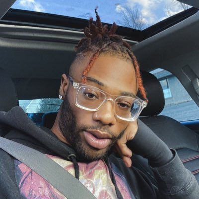 partybysix's profile picture. ridiculously hot.