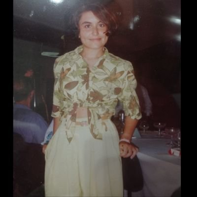 Noemi23447832's profile picture. Trabajo en en el SAD. Me gusta escribir,pintar cuadros y tocar el 🎻 Si en cada bar hubiese una biblioteca,estaríamos rodeados de Franciscos Umbrales.