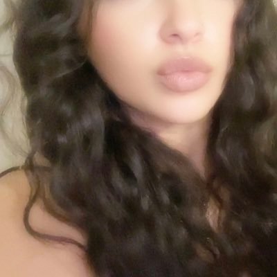 Mayyssouunn's profile picture. half of my heart is in Tunisia