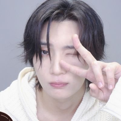 mung2_tcd's profile picture. @band_touched