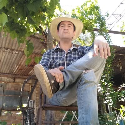 QuirogaDanteG's profile picture. Quiroga de La Central. Docente. Hincha de River Plate.