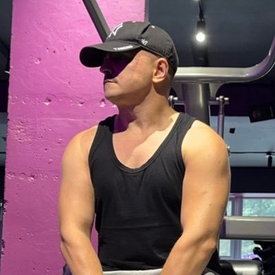 yeserhii's profile picture. 