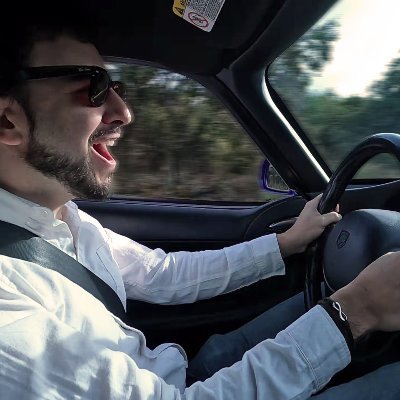 Gustingorriz's profile picture. Youtuber/Streamer de juegos de coches (+120k), partner en Twitch, divulgador del motor y embajador de Thrustmaster. Todo eso.
Contacto: Gustingorriz@gmail.com