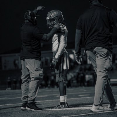 showtime_kb8's profile picture. McCluer High school 26’ | Saint Louis, MO | (5’10 145) | (Safety/DB) (1 🅾️ffers) (3.2 GPA) 📲: (314) 398-1042 HC: (314) 368-4618 kenyonsmith779@gmail.com