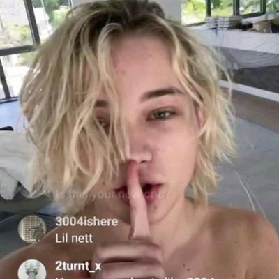 buko386251's profile picture. 17