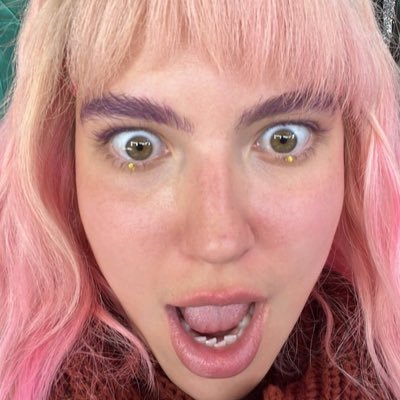 thtpoetsdep's profile picture. apenas uma lésbica que curte taylor swift