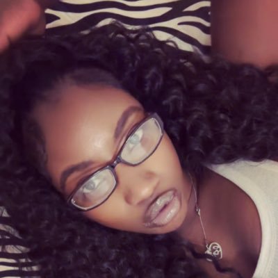 istanmeee's profile picture. 