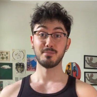 Hushski22's profile picture. Healer, Intuitive life coach ✨+ Tarot Reader ✨Book a Session with me, Send me a dm to book