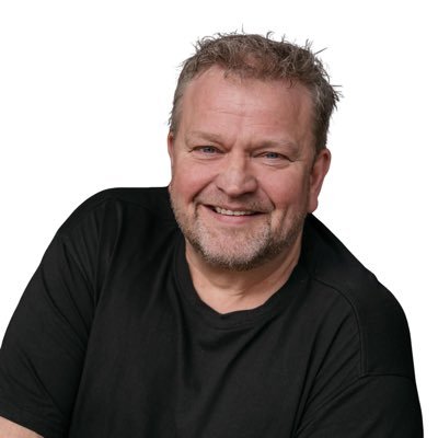CoenBom's profile picture. Gemeenteraadslid Hart voor Den Haag, eigenaar Combined Music, Programme Director Wild FM, radio & club dj, voormalig horeca ondernemer.