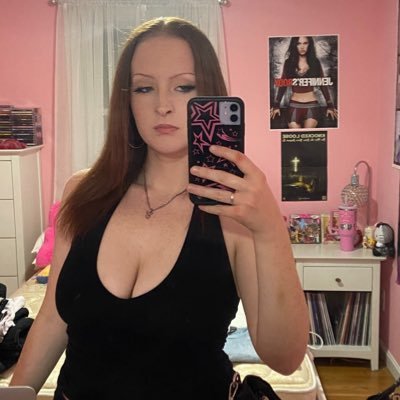 bunnynecklace's profile picture. sammi sweetheart defender ˚☆˖*°࿐ ♏️♒️