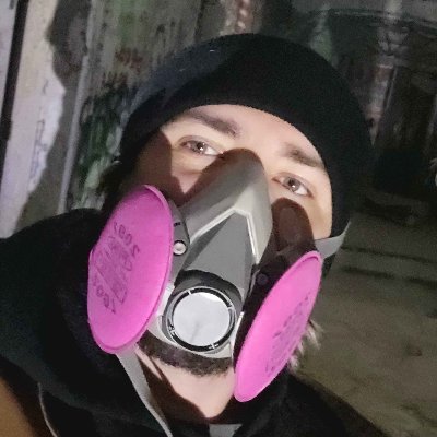 Icefang35's profile picture. I make games with @theAdHocStudio!