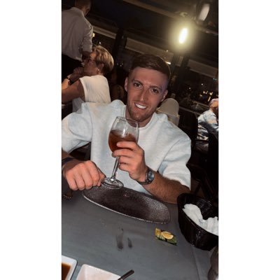 tankswz's profile picture. 27 year old chasing his dreams 💫 | https://t.co/JbC95XmPCB | | Connect with me here: https://t.co/tdbumFfKbS