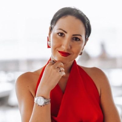 BrFullbuaster's profile picture. Fiercely patriotic, Unapologetically Sassy. Lover of Agriculture  and Jesus. Financial advisor and BA & MS From Oklahoma state 🇺🇸🇺🇲