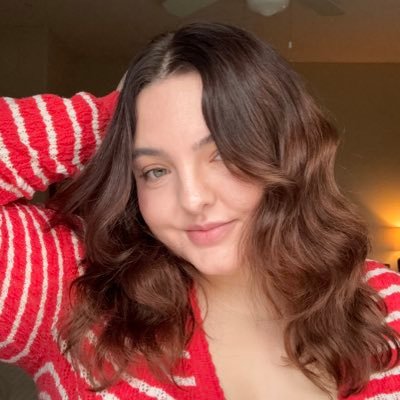 heartstopperhan's profile picture. fangirl and certified yapper