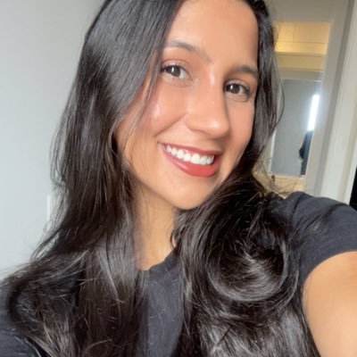 LoopDaSarah's profile picture. Software Engineer | Construindo carreira em tech com curiosidade, coragem e café ☕💻