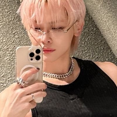 s0lar_0907's profile picture. forever be my pride || ot⁹~ 

                                                          ☆ &t collector                                             
  🍓🍊🐱