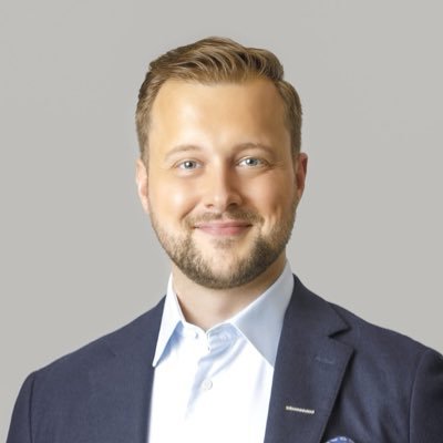 Forian's profile picture. Conseiller municipal @Ville_Brossard 🏛️ | Public Policy @Keurig @DrPepper ☕️🥤 | Governance @return_it @recycleabcrc ♻️ | Volunteer @MountainLakePBS