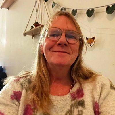 WanczykMavis509's profile picture. I'm giving out $$ to my random › followers due to charity. Dm MAVIS I FOLLOWED.