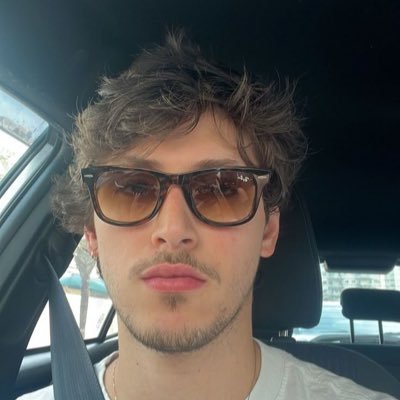 frankiebrown_'s profile picture. I’m A Hero Of My Own World , 🌟 I'm not here to fit in; I'm here to stand out. 🕶️ I Live In the world of Sports ⚽️