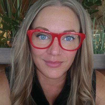 Greenies1st's profile picture. Standing for our Canadian Rights & Freedoms, Total Canadian Reform #Coffee #Veteran #RetiredLEO #Canada #Peace #CarneyMustGo #WomenWhoRide 🏍