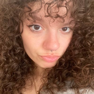 oatmilk61's profile picture. 22 ♡ ♱⋆𓉸ྀི 💒୨୧₊ white latina ✩°🫀i love my boyfriend 🎀⭒ °｡⋆ radfem 🪽.*⭒ prettiest girl in the morgue 🧛🏼‍♀️⭒ 𓉸ྀི°｡⋆