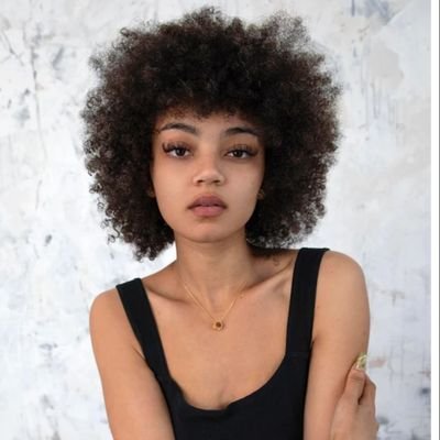 isnt_she_selena's profile picture. WHAT GOD CAN NOT DO DOES NOT EXIST