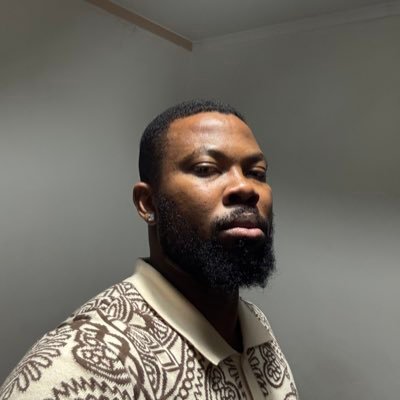 Hugochukwu0147's profile picture. Arsenal Fan and lover of sports, Someone's potential Husband and Father😘😘