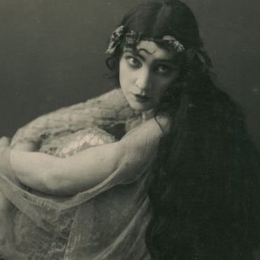 sakramentpokuty's profile picture. Aby wiadomo było, że mam duszę, dla poznaki ubiorę się we wieniec. prywata @kurzikrew ⋆˚꩜｡ 21