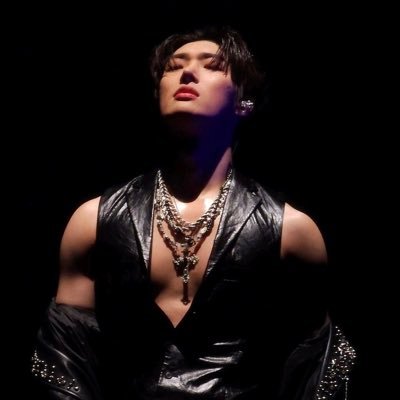 yunhohoo's profile picture. Hit up the DMs #fixon | crazy about yunho