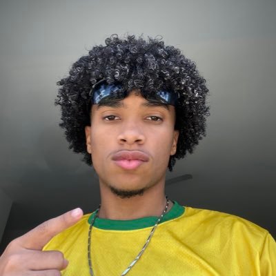 malditorouff's profile picture. eu tenho 1.65