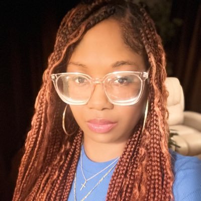 honeybee_cara's profile picture. 