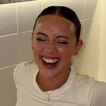 sourcmila's profile picture. abraldes & masse.