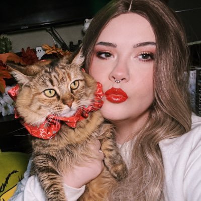 frogsdoulikedem's profile picture. ✨haunted but feeling just fine ✨