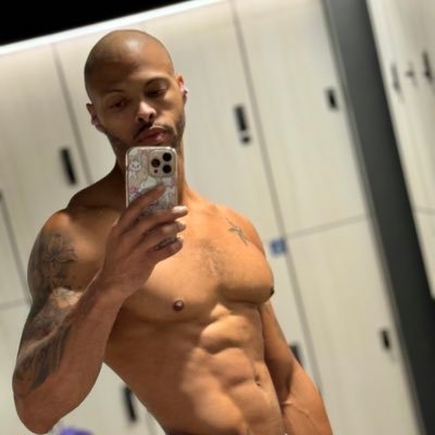 JussBionic's profile picture. Connoisseur of exceptional dick. Good boys to the front please. 😈☺️