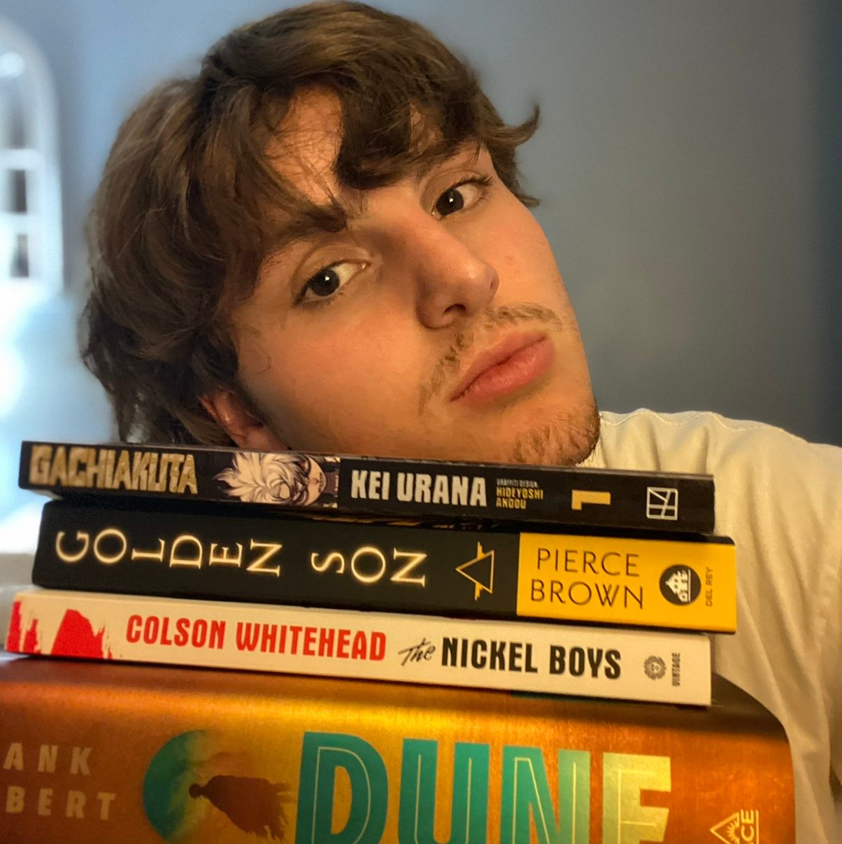 murphreads's profile picture. 23 | I like books ✉️ : murphymediaranks@gmail.com link tree: https://t.co/7ogqsWTshu