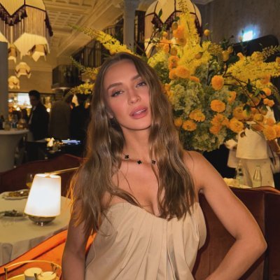 robertovna18's profile picture. I am a strong woman