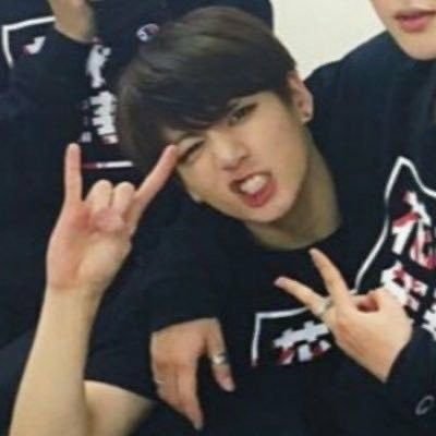 linalvskookie's profile picture. BTS paved the way, me chupa un huevo cuando leas esto y lo que penses🫴🏻|| respira si Jungkook es mio