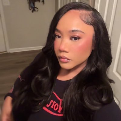 miapiathedoc's profile picture. God first. lawyer.