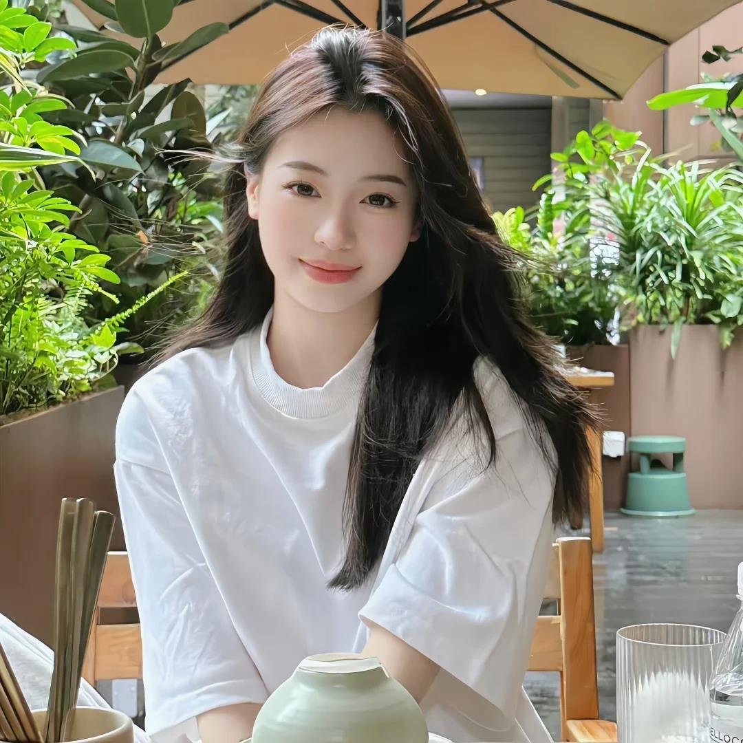 usunekaren46145's profile picture. 159cm / 51kg / 26살 혼자 놀기엔 세상이 너무 재밌어