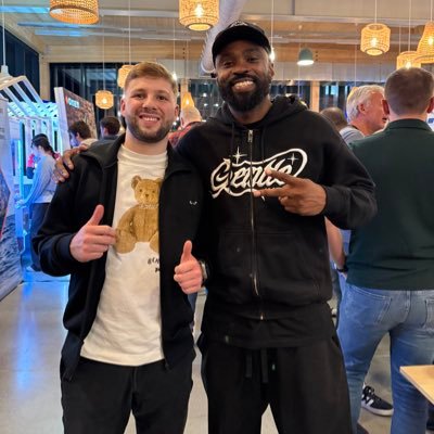 juliencrtsi9's profile picture. 27 🎂 / Basket-Ball 🏀