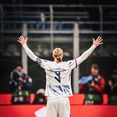 expressninja8's profile picture. @mancity @Seahawks